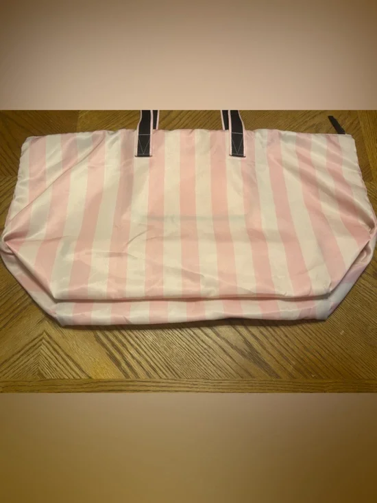 Victorias Secret Heritage Stripe Tote EUC. - Picture 4 of 12